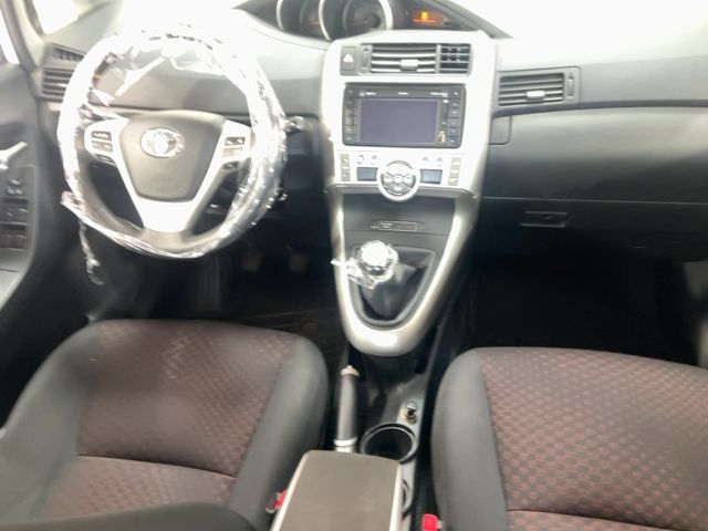 Toyota Verso 1.8 Comfort — zdjęcie 12