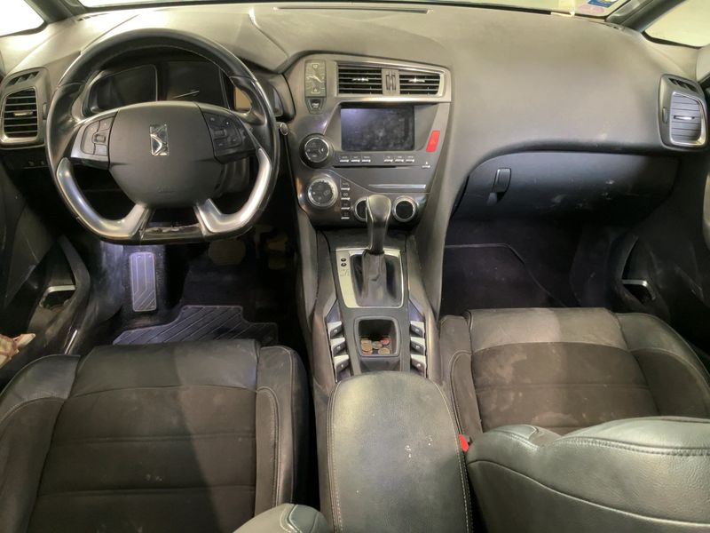 DS Automobiles DS5 1.6 THP SoChic — zdjęcie 12
