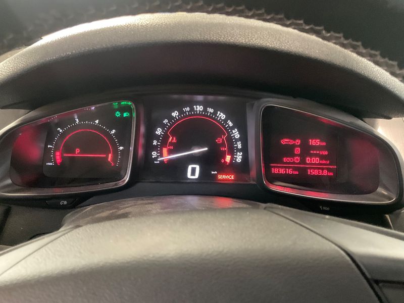 DS Automobiles DS5 1.6 THP SoChic — zdjęcie 13