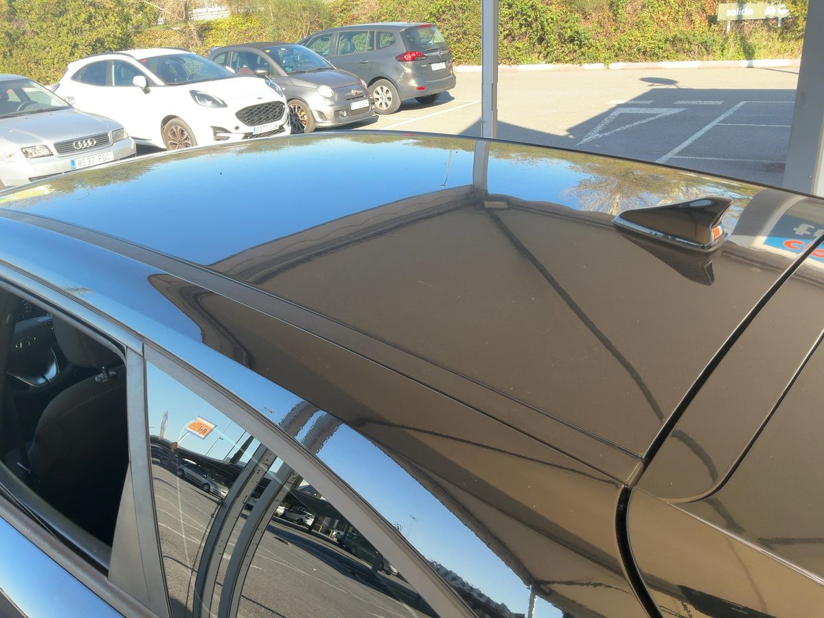 Hyundai i30 2019 — photo 14