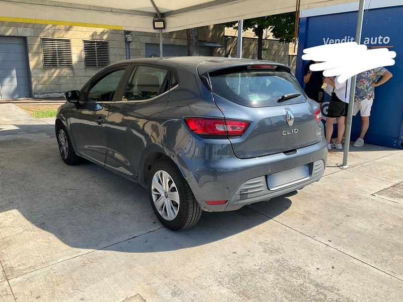 Renault Clio 1.5 dCi Zen Réversible 2018 – снимка 6