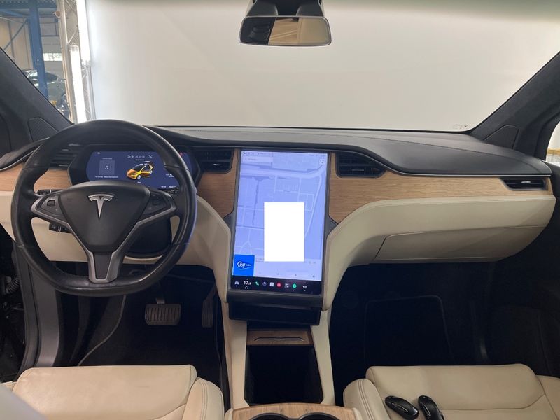 Tesla Model X Long Range — zdjęcie 6