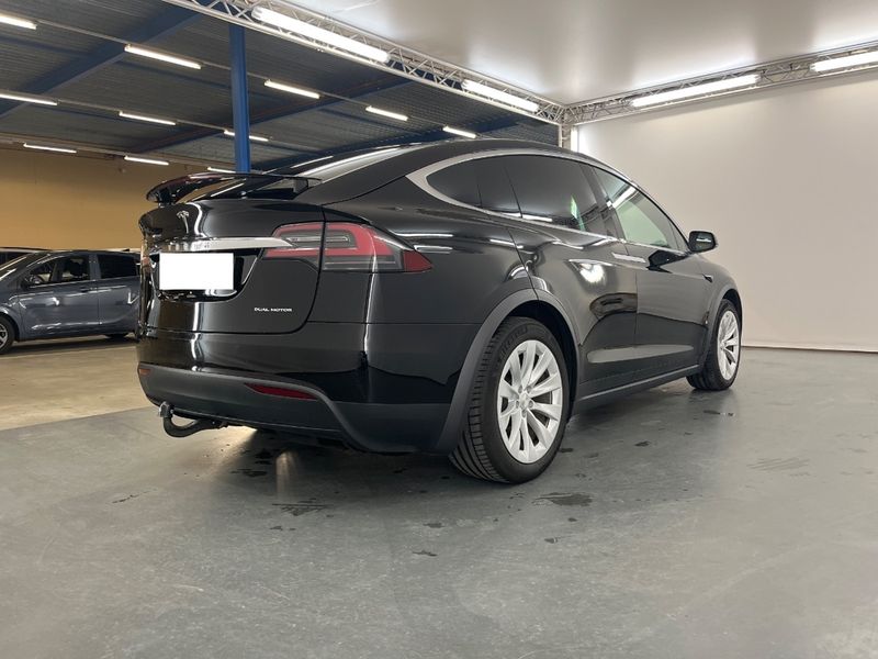 Tesla Model X Long Range — zdjęcie 3