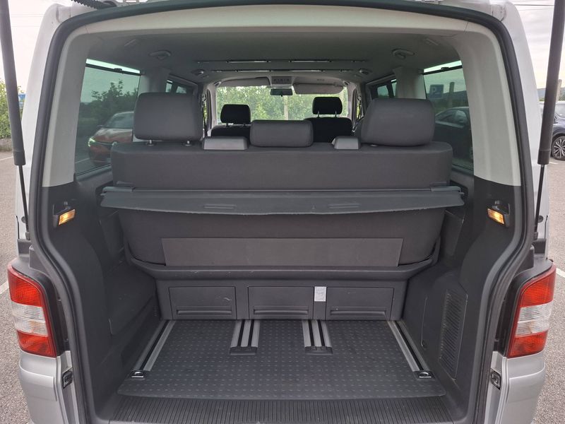 Volkswagen T5 Multivan 2.5 TDI Comfortline — zdjęcie 9
