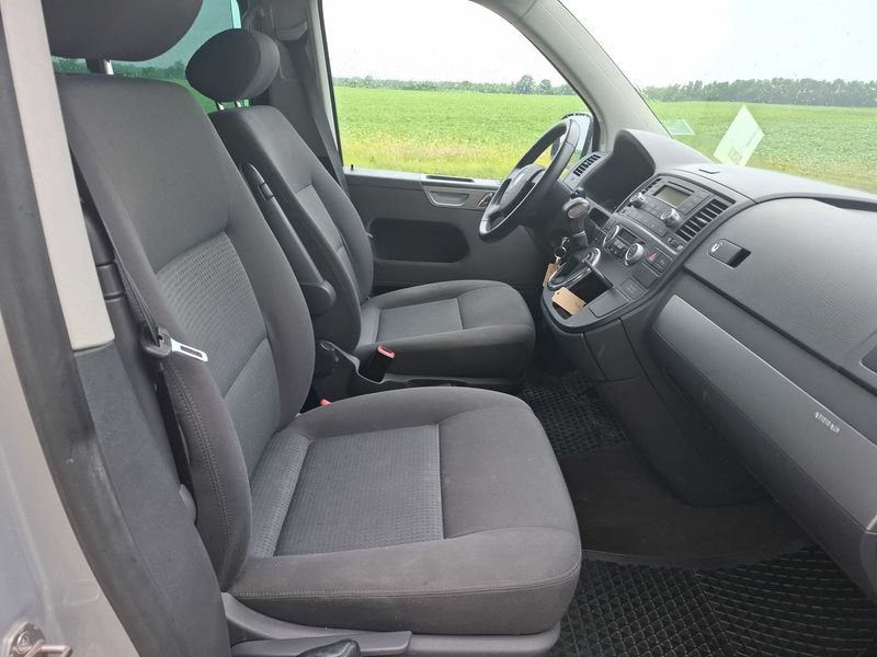 Volkswagen T5 Multivan 2.5 TDI Comfortline — zdjęcie 10