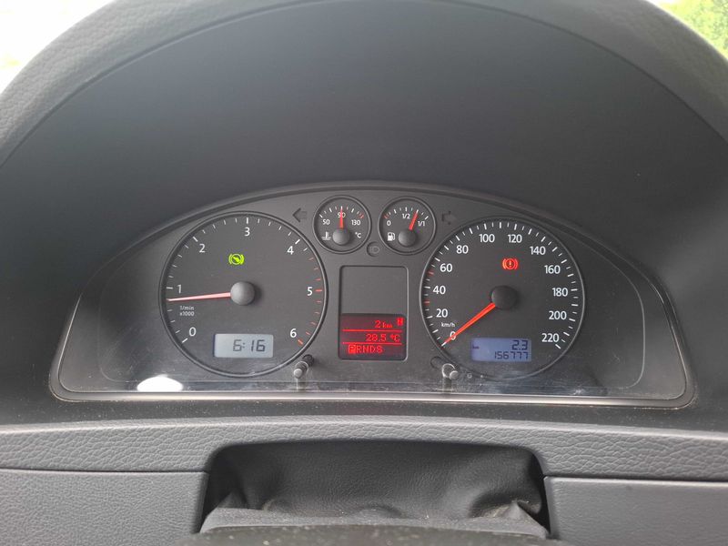 Volkswagen T5 Multivan 2.5 TDI Comfortline — zdjęcie 12