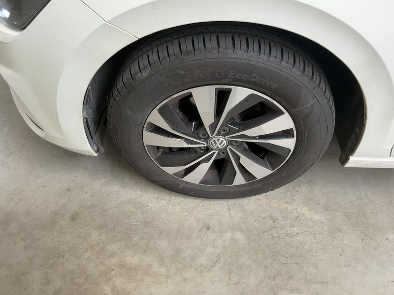 Volkswagen Polo 1.6 TDI Confortline Business 2019 – снимка 3