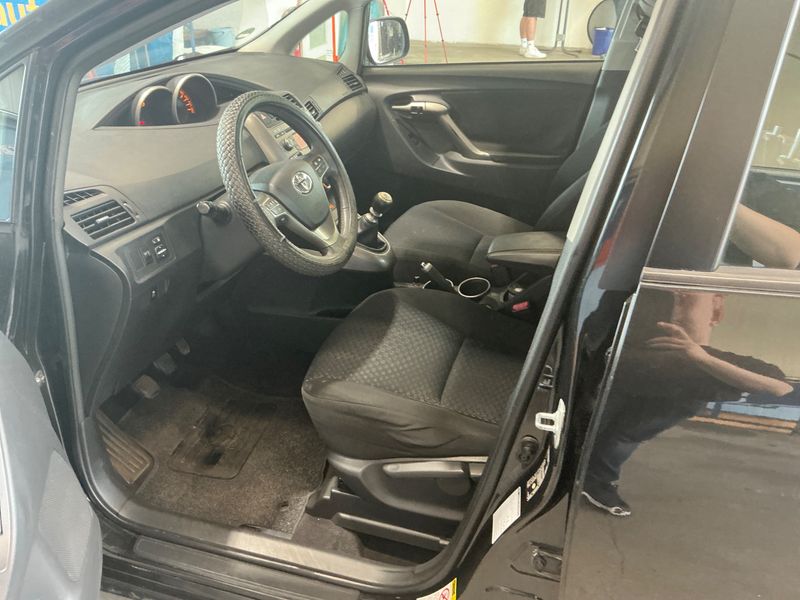 Toyota Verso 2.0 D-4D Life — zdjęcie 3