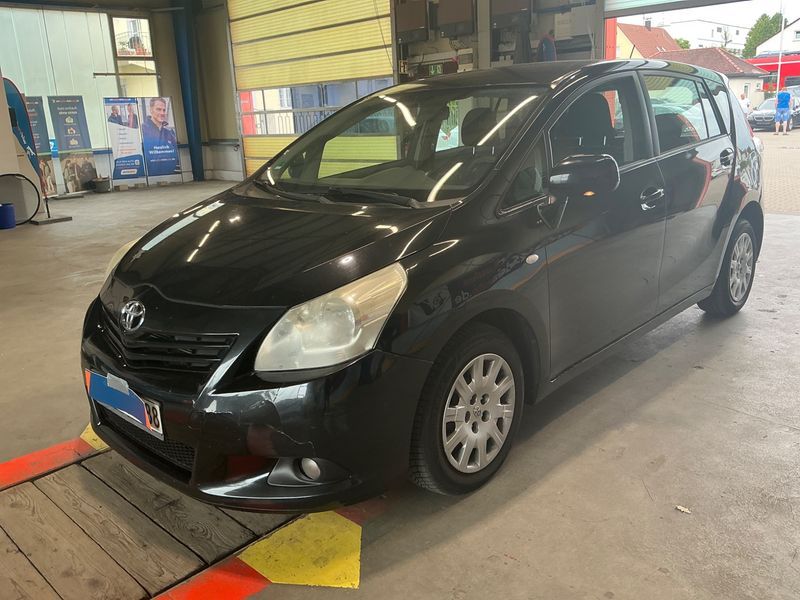Toyota Verso 2.0 D-4D Life