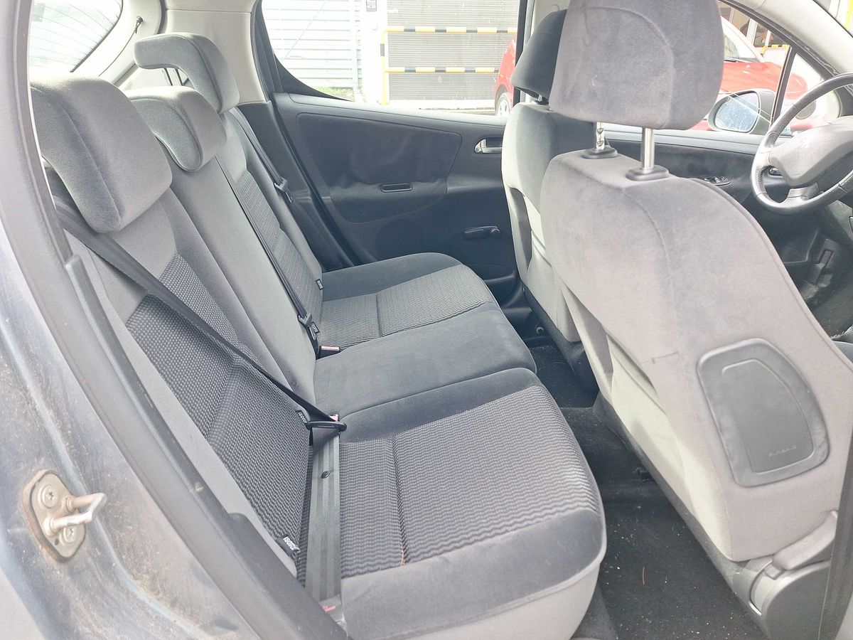 Peugeot 207 2007 — photo 14