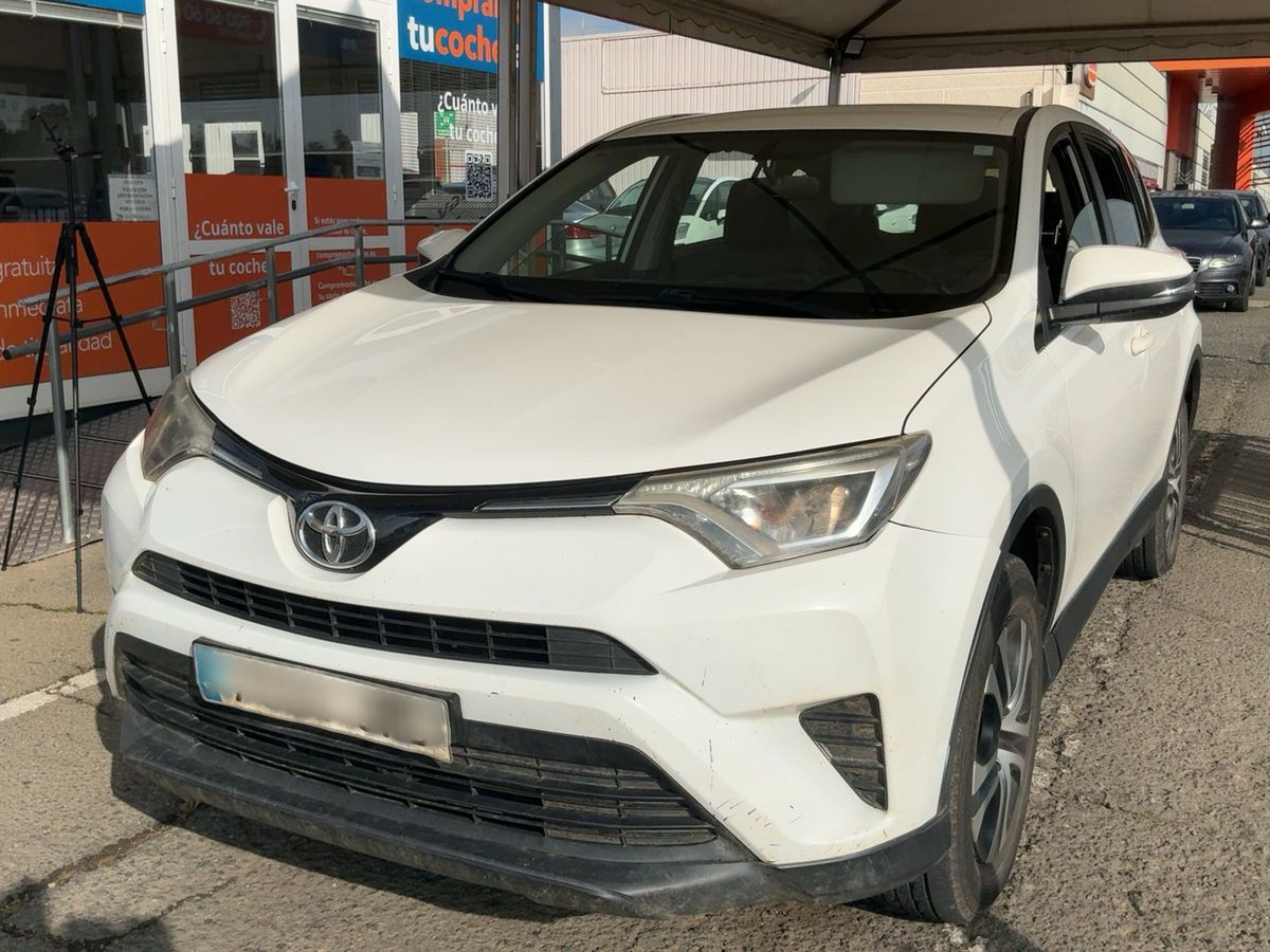 Toyota RAV 2017 — photo 1