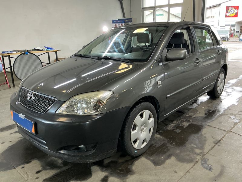 Corolla 1.6 Compact Sol