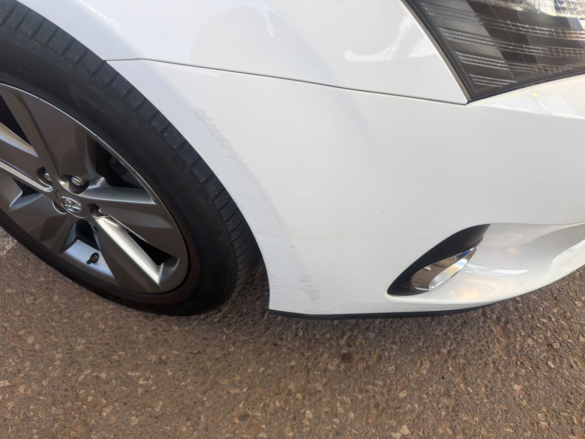 Toyota Avensis 2015 — photo 3