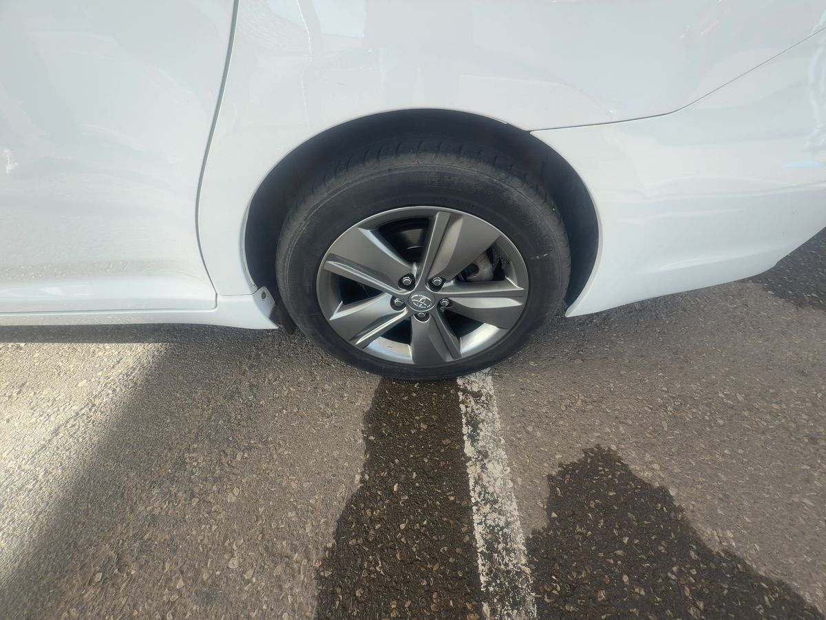Toyota Avensis 2015 — photo 6