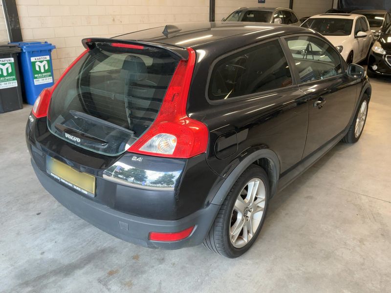 Volvo C30 2.4 Kinetic — zdjęcie 6