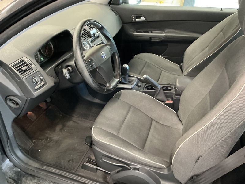Volvo C30 2.4 Kinetic — zdjęcie 11