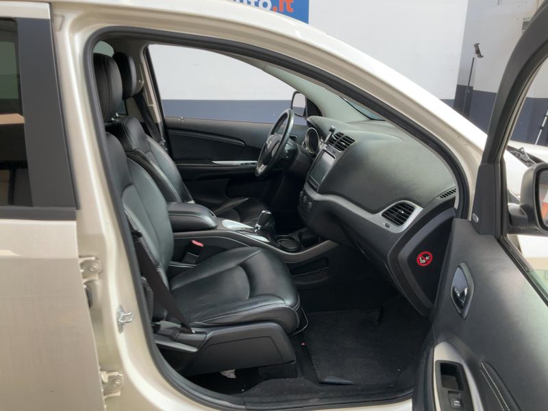 Fiat Freemont 2.0 Multijet Lounge 4WD 2012 – снимка 17