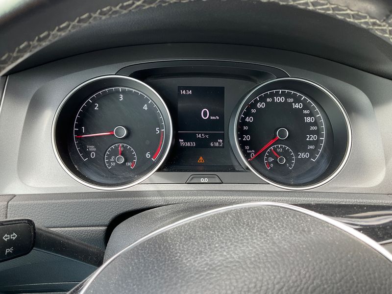 Volkswagen Golf VII 1.6 TDI Lounge BlueMotion Tech — zdjęcie 13