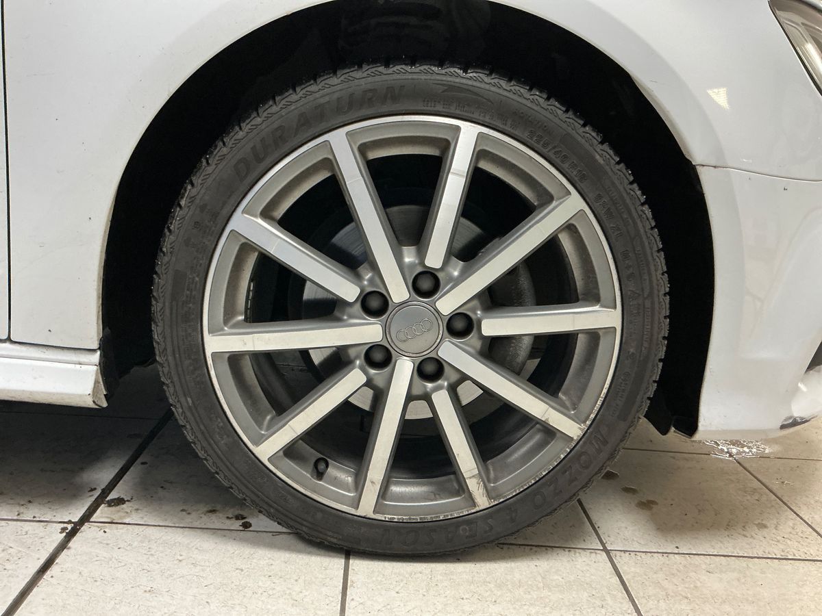 Audi A3 2019 — photo 12