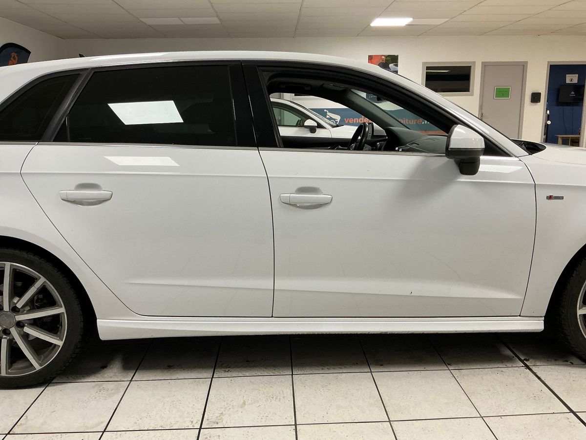 Audi A3 2019 — photo 11