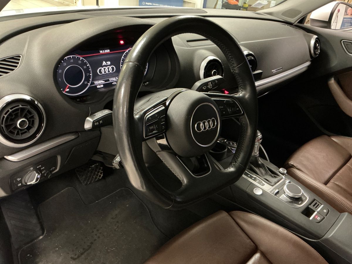 Audi A3 2019 — photo 24
