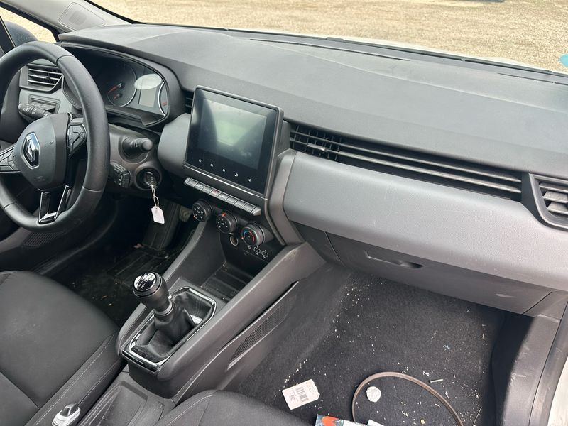 Renault Clio 1.0 SCe Business Edition — zdjęcie 11