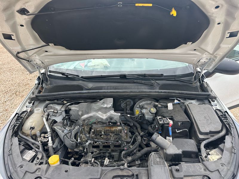 Renault Clio 1.0 SCe Business Edition — zdjęcie 8