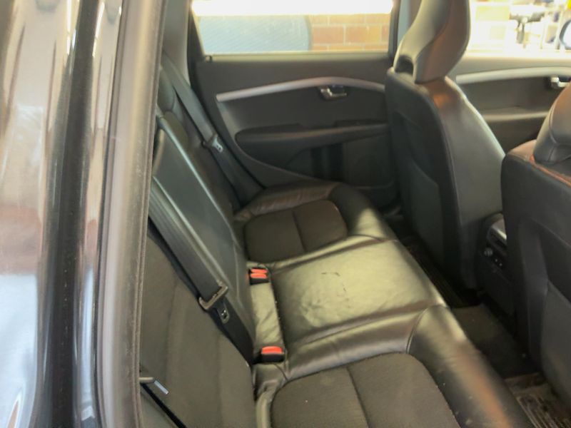 Volvo V70 2.0 D4 Momentum — zdjęcie 14