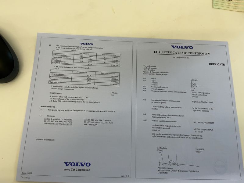 Volvo V70 2.0 D4 Momentum — zdjęcie 16