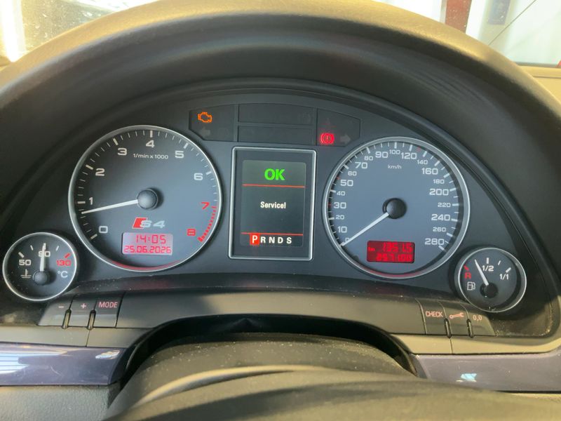 Audi S4 4.2 V8 quattro — zdjęcie 13
