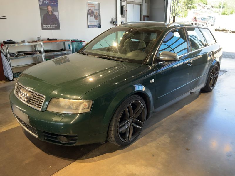 Audi S4 4.2 V8 quattro