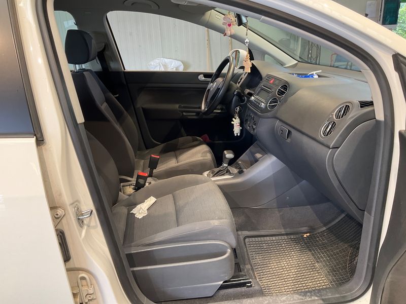 Volkswagen Golf V Plus 1.6 FSI Trendline — zdjęcie 3