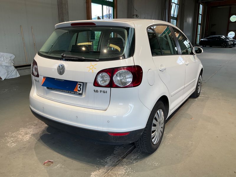 Volkswagen Golf V Plus 1.6 FSI Trendline — zdjęcie 2