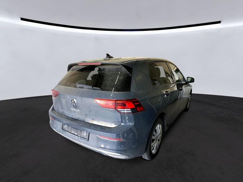 Volkswagen Golf VIII 1.0 eTSI Move — zdjęcie 15