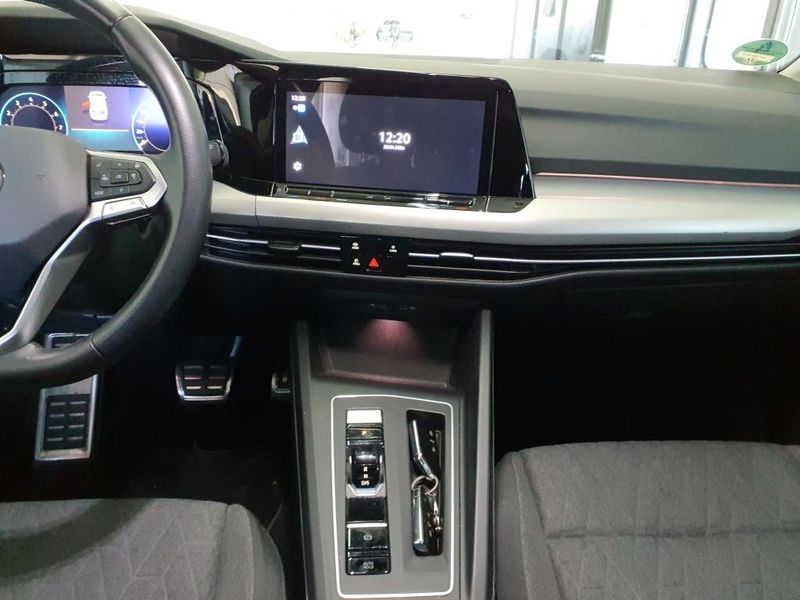 Volkswagen Golf VIII 1.0 eTSI Move — zdjęcie 21