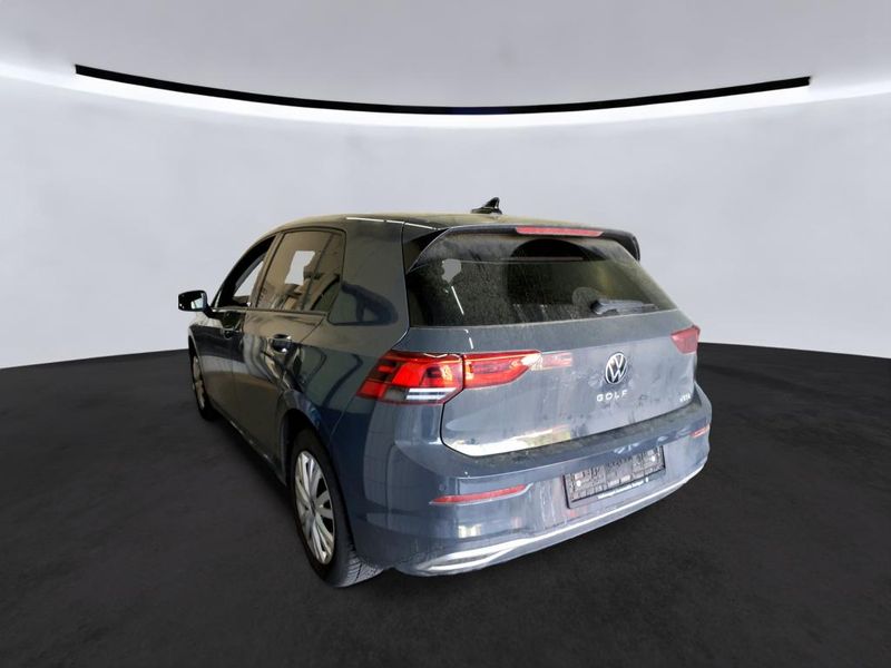 Volkswagen Golf VIII 1.0 eTSI Move — zdjęcie 14