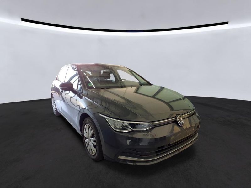 Volkswagen Golf VIII 1.0 eTSI Move — zdjęcie 13