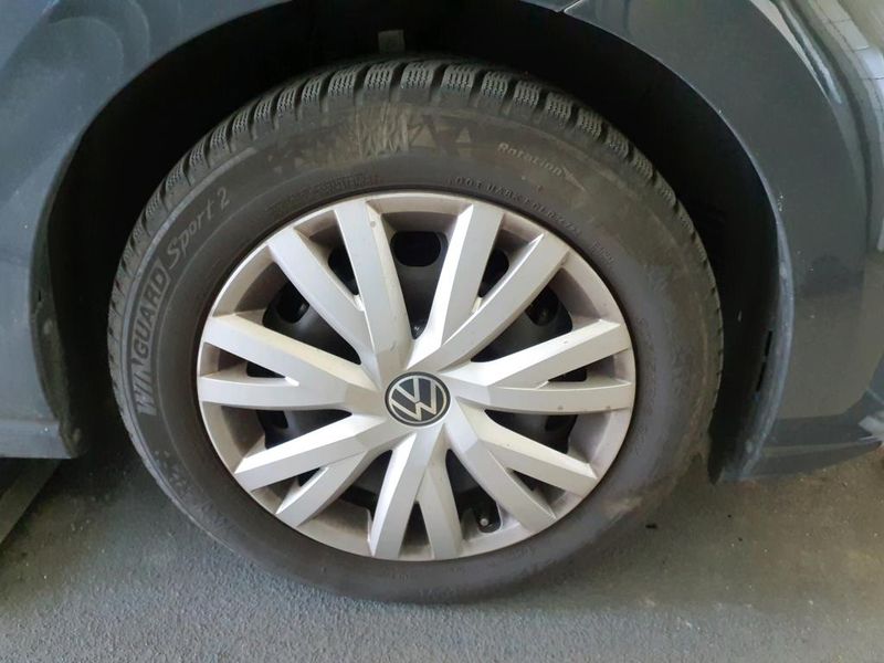 Volkswagen Golf VIII 1.0 eTSI Move — zdjęcie 25