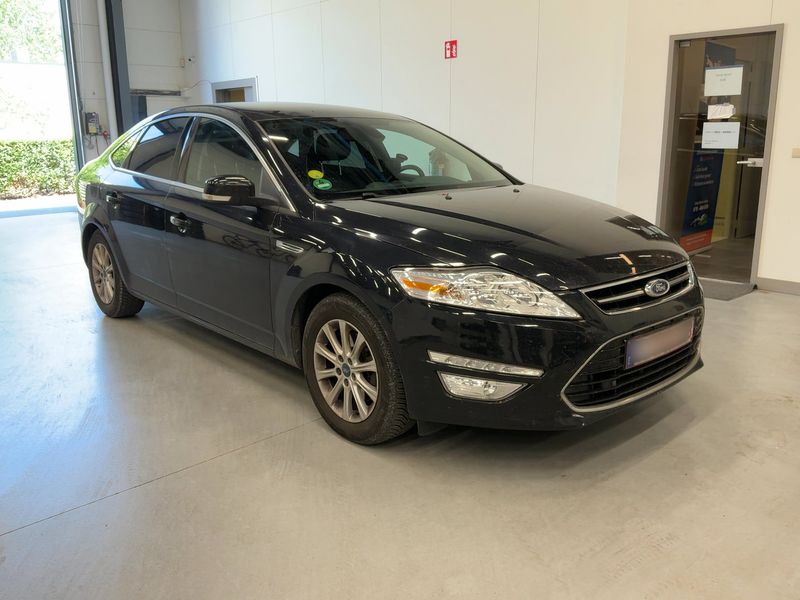 Ford Mondeo 2.0 TDCi Ambiente 2013 – снимка 12