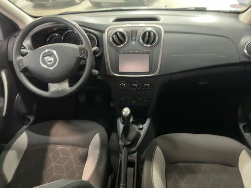 Dacia Sandero 0.9 TCe Stepway Prestige — zdjęcie 12