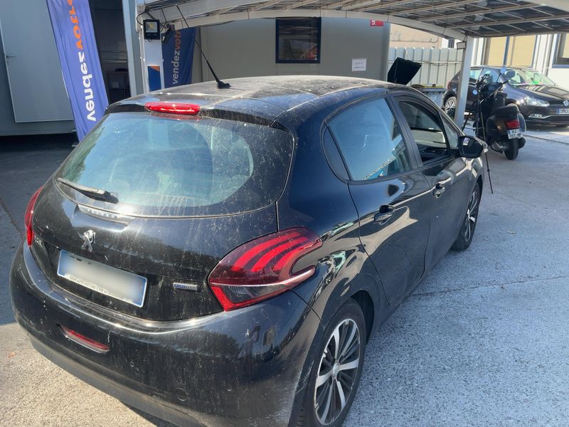 Peugeot 208 1.2 e-VTi Active — zdjęcie 6