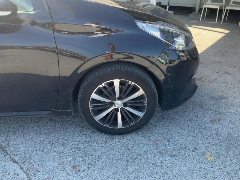 Peugeot 208 1.2 e-VTi Active 2017 – снимка 11