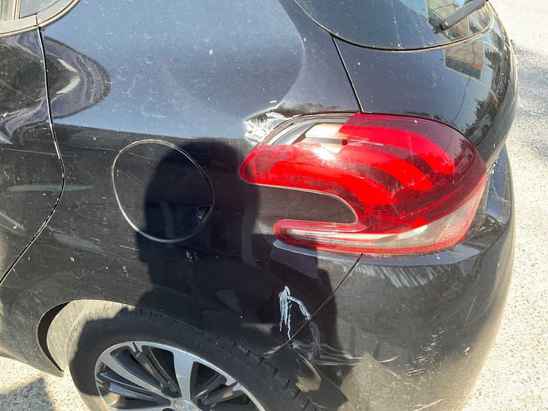 Peugeot 208 1.2 e-VTi Active 2017 – снимка 36