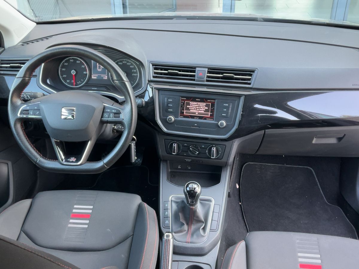 Seat Ibiza 2017 — photo 18