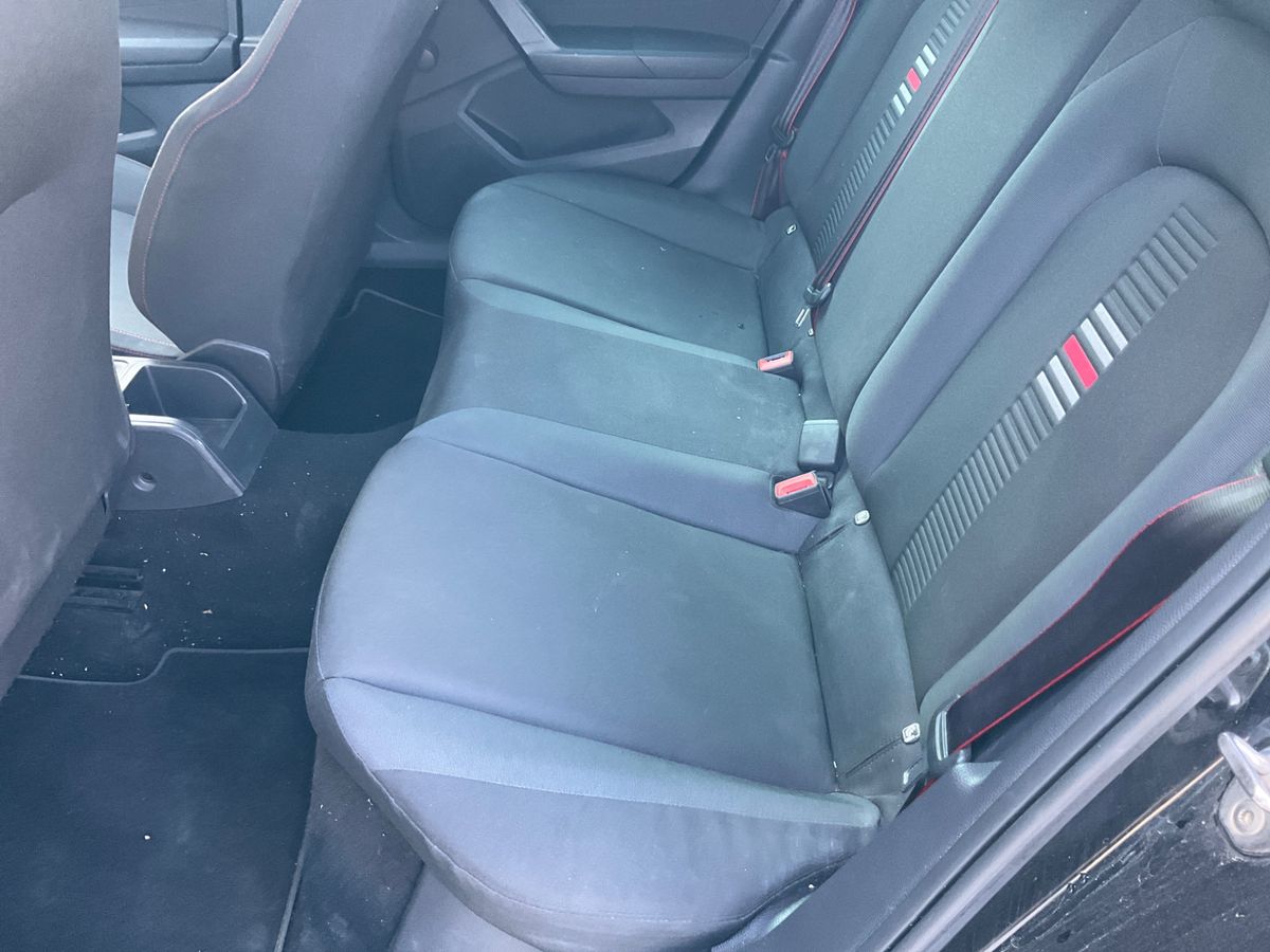 Seat Ibiza 2017 — photo 37