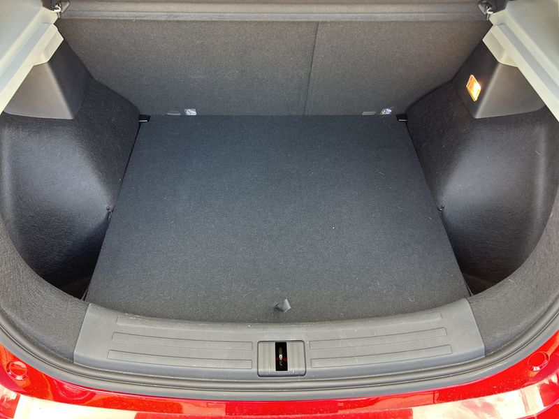 MG ZS 1.5 VTi Luxury — zdjęcie 9