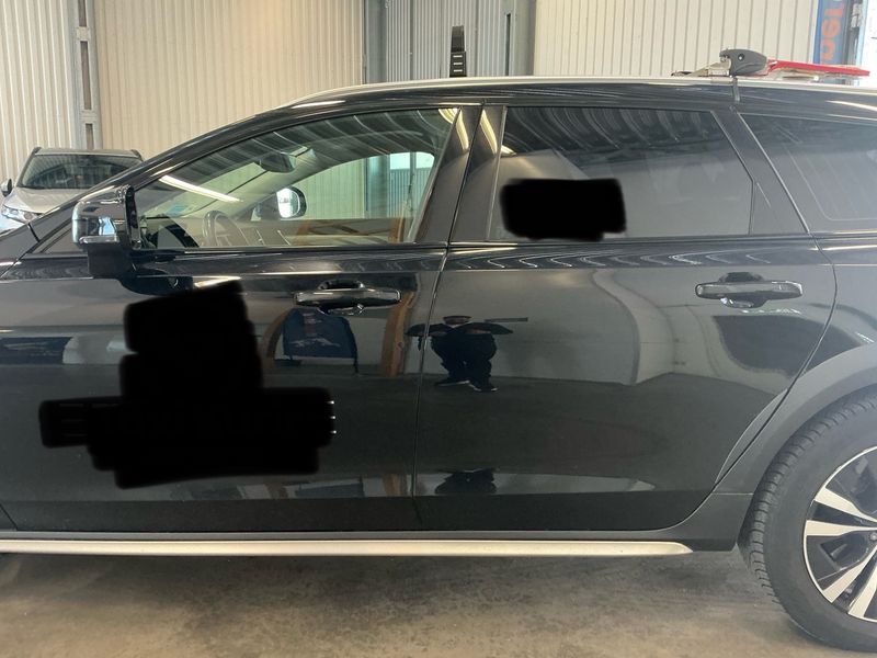 Volvo V90 Cross Country 2.0 B4 Mild-Hybrid AWD — zdjęcie 4