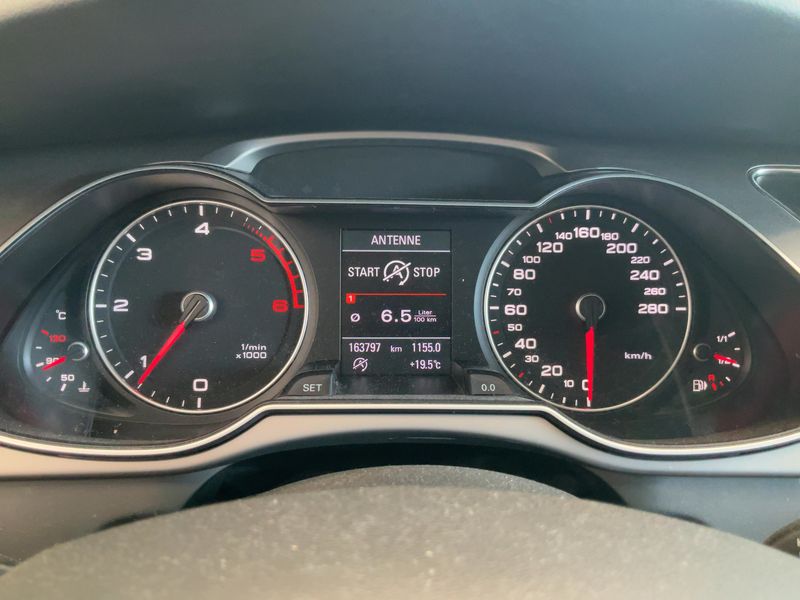 Audi A4 2.0 TDI Ambiente 2012 – снимка 18