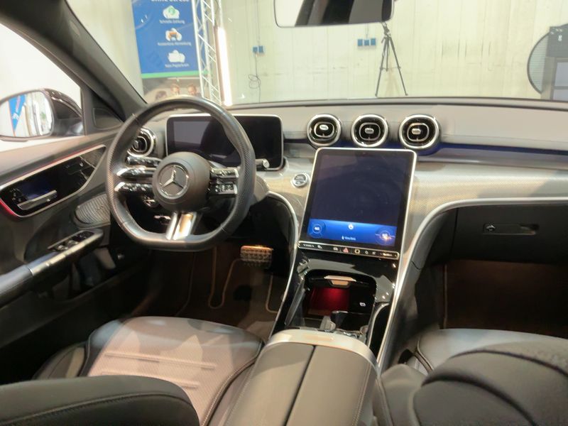 Mercedes-Benz C-Klasse C 220 d Mild-Hybrid T AMG Line — zdjęcie 12