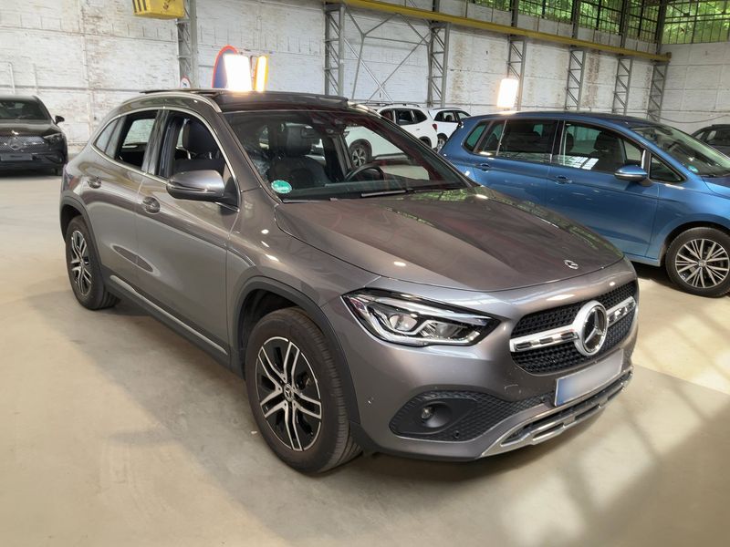 Mercedes-Benz GLA-Klasse GLA 200 Progressive — zdjęcie 8